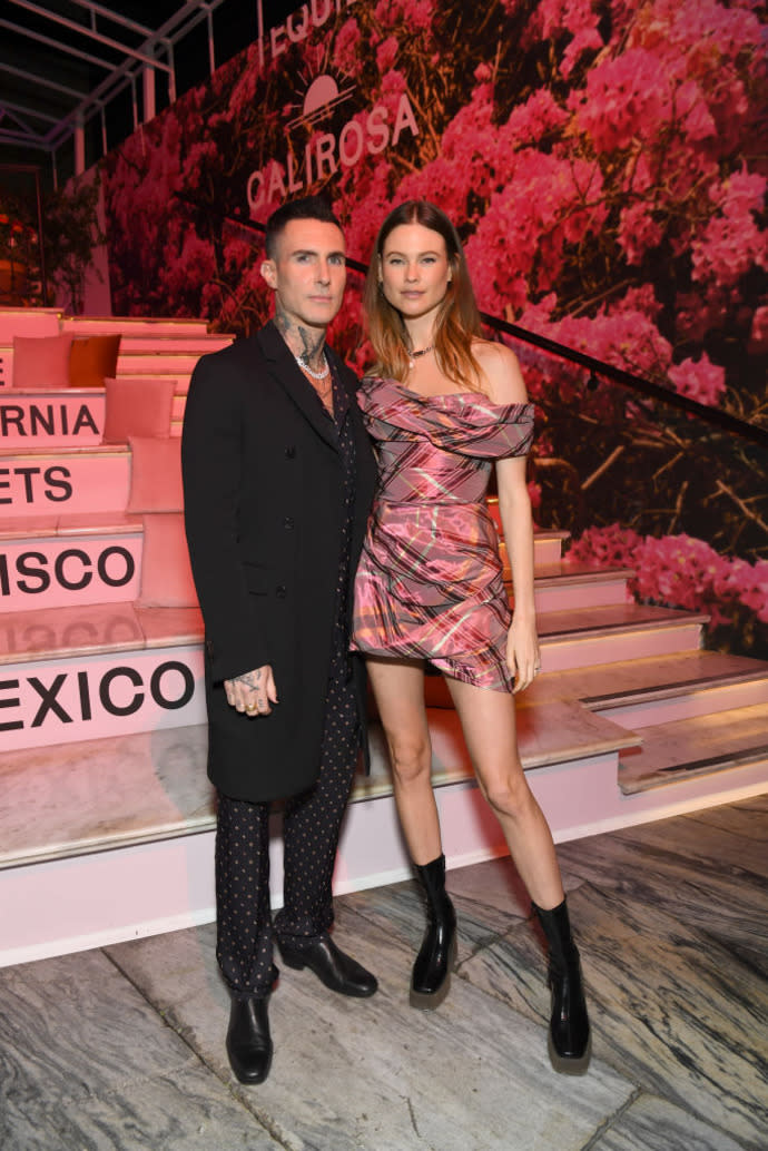 Adam Levine & Behati PrinslooLevine