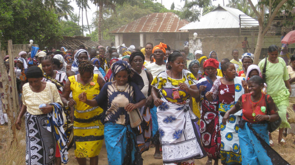 En África Subsahariana alrededor de un tercio de las mujeres se casan ante de los 18 años (BBC World Services)