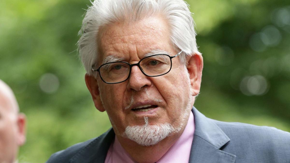 Disgraced Rolf Harris Stripped Of His Cbe