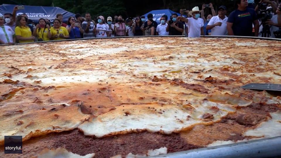 A team of cooks in Olocuilta, El Salvador, is claiming a new world record, having baked a giant pupusa measuring 5.5 meters (or 18 feet) across to mark the national dish’s day. Every second Sunday in November, Salvadorans celebrate National Pupusa Day, established by legislative decree in 2005.