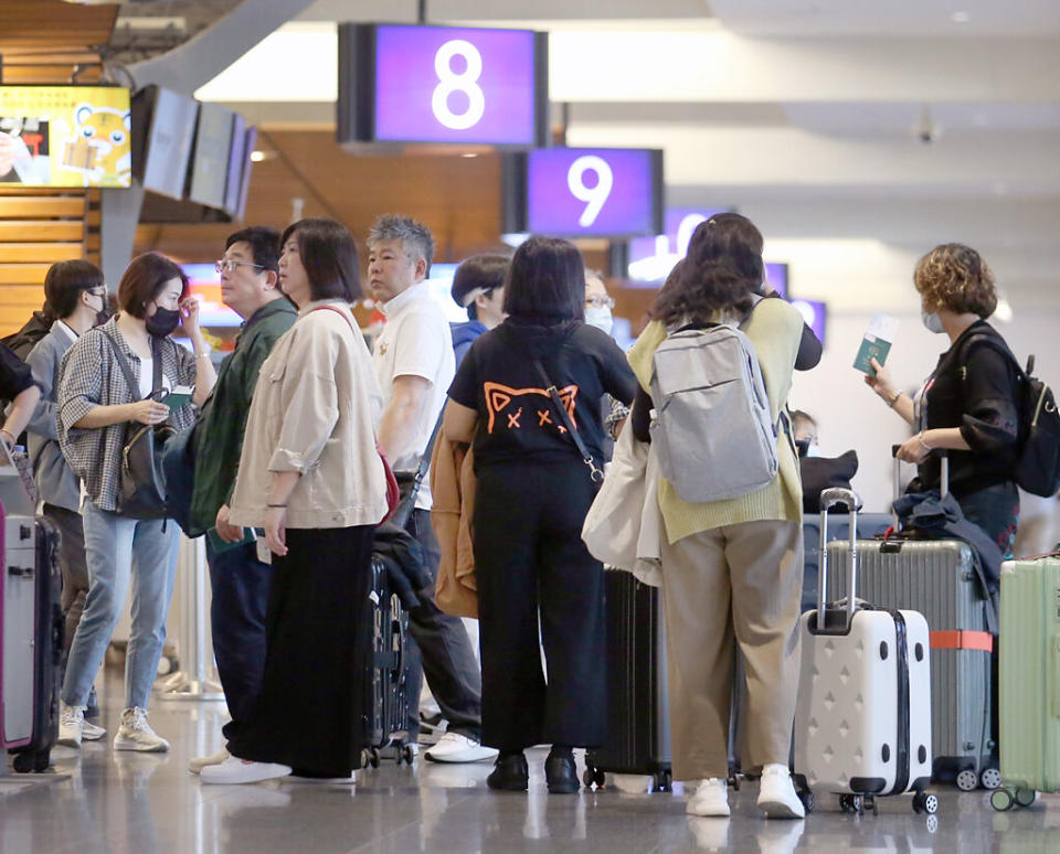 長榮航空、中華航空等高層預估，逢AI元年帶動貨運價量齊揚、客運續熱有量又有價，今年將是豐收的一年。圖／本報資料照片