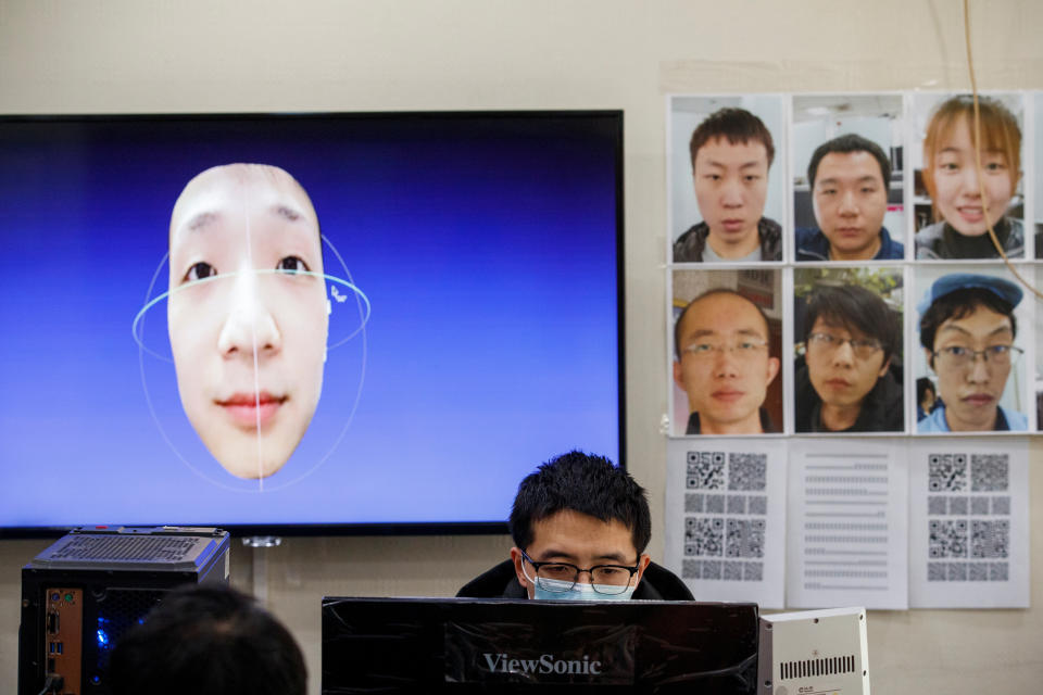 Amenaza de media gravedad: Engaño del reconocimiento facial