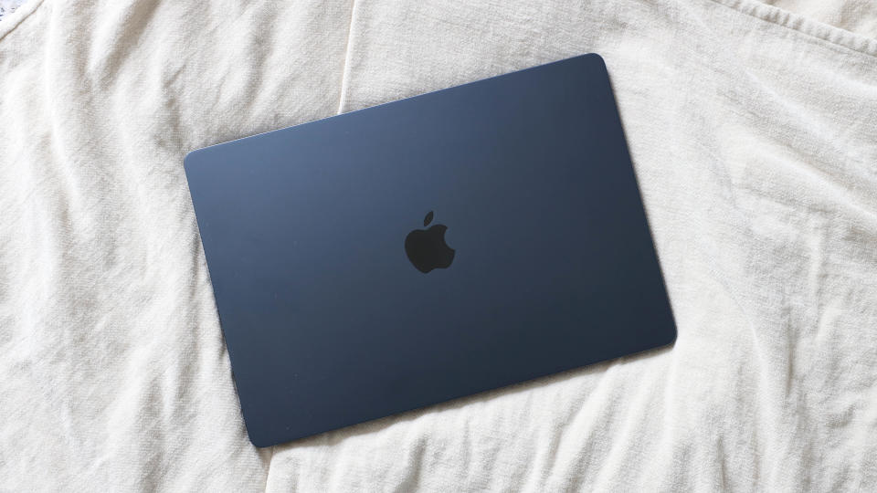 Apple MacBook Air 15 M2 (2023)