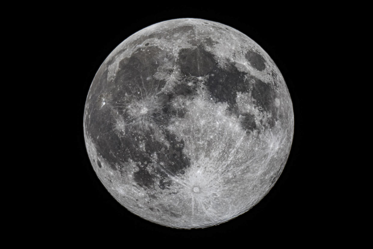 Pour aider les astronautes, la Nasa va devoir créer un fuseau horaire pour la Lune.