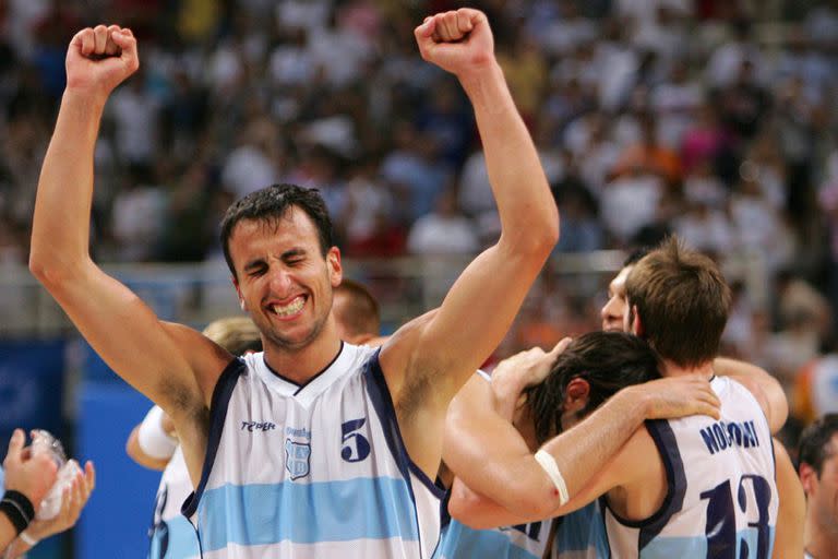 Manu's celebration after the historic victory against the Dream Team in Athens 2004