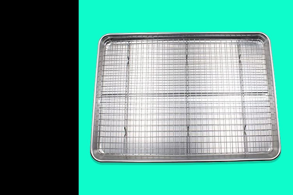 Baking sheet with rack