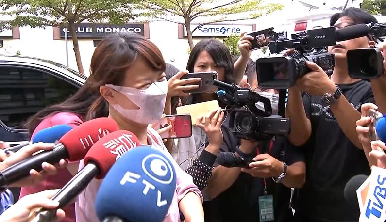 劉丞浩委任律師郭力菁接受媒體訪問時僅說一句，「如果你們有機會可以自己問他」。（圖／東森新聞）