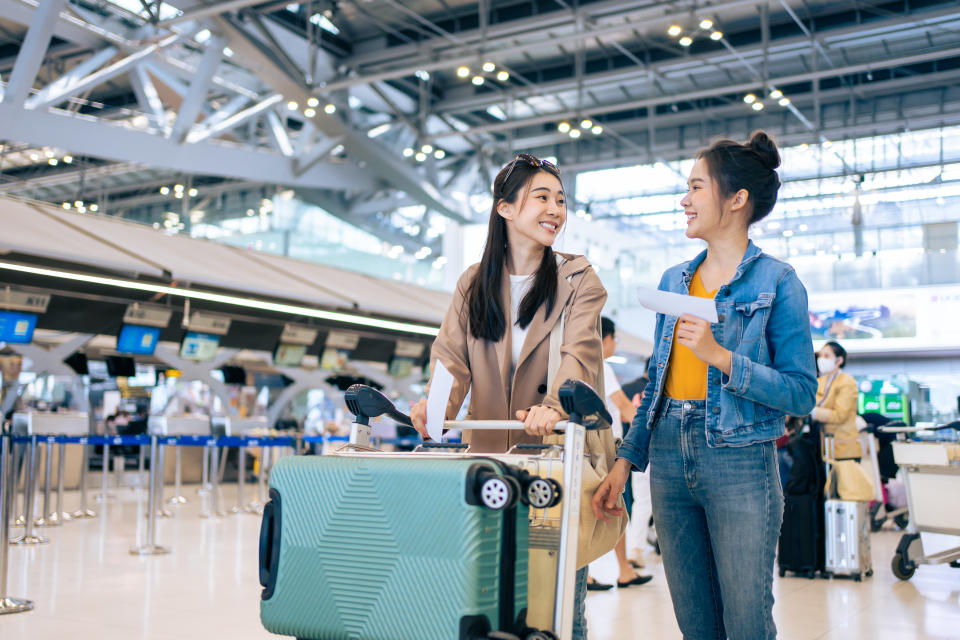 有網友好奇「出國旅遊時，旅伴出現哪種行為最讓人覺得掃興？」在網上掀起熱議。（示意圖／Getty Images）