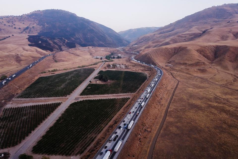 Traffic due to construction on I-5 in California in 2021, surrounded by the Tejon Pass