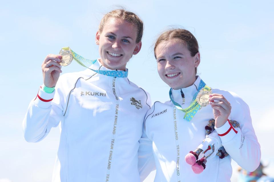 Gold medalist Guide Jessica Fullagar and Katie Crowhurst of Team England (Getty Images)