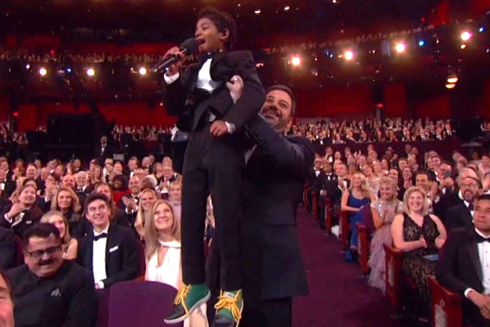 WHEN HE GAVE SUNNY PAWAR A LIFT MID-SHOW