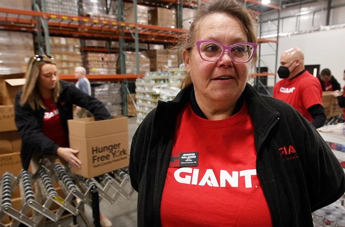 Giant Donates 200 Hams To York County Food Bank In Time For Busy Holiday Season