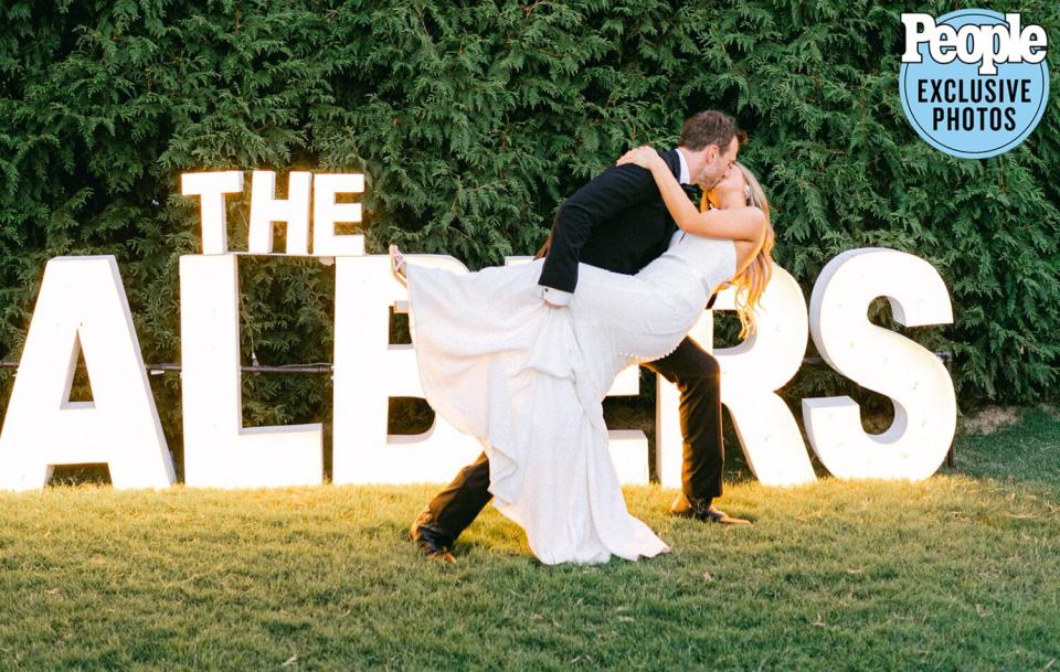 Wedding moments of Jason Albers and Elizabeth Pace  at Allenbrooke Farms in Nashville, TN.