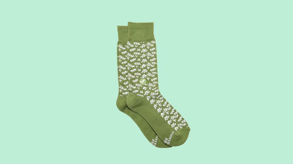 Best sustainable gifts: Uncommon Goods Socks That Plant Trees