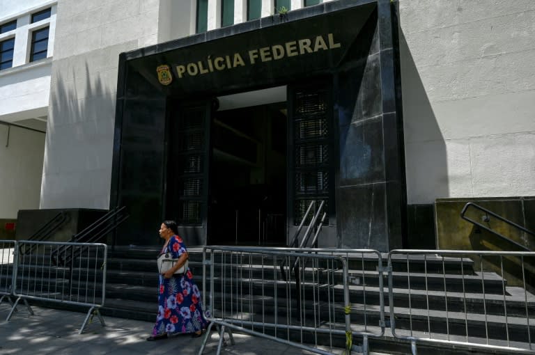 Se trata de la cuarta operación de Policía Federal (PF) sobre este caso, con "5 mandatos de prisión preventiva y 7 órdenes de allanamiento", con arrestos de policías de la Agencia Brasileña de Inteligencia (Abin) y de influenciadores digitales (MAURO PIMENTEL)