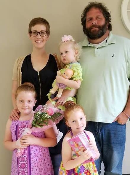 Dina Zirlott in 2018 with her husband, Lance, and their daughters, Aine (7), Ariadne (5) and Asher (3). (Photo: Courtesy of Dina Zirlott)