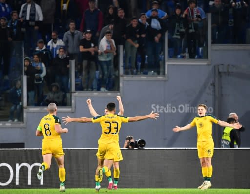 Celtic beat Lazio in Rome to reach the last 32