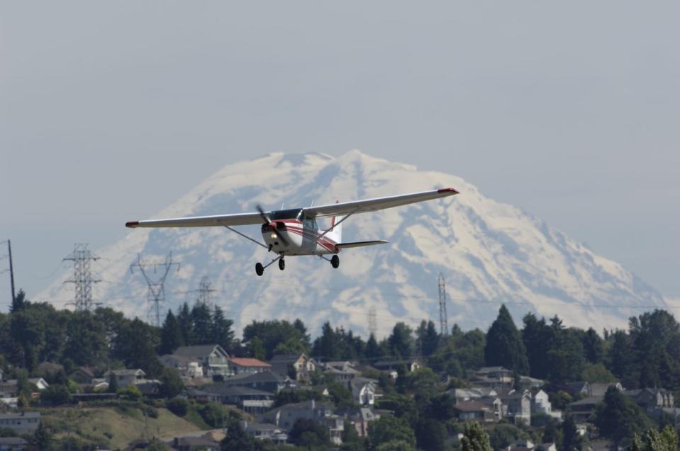 21. Cessna 172 Skyhawk