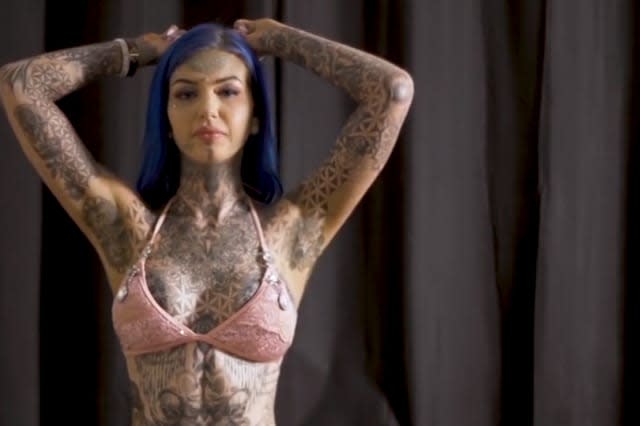 Woman blinded by eyeball tattoos