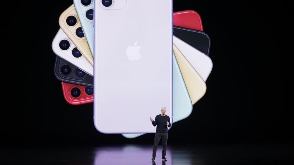 Apple-Geschäftsführer Tim Cook bei der Produktvorstellung des iPhone 11. Foto: Tony Avelar/FR155217 AP