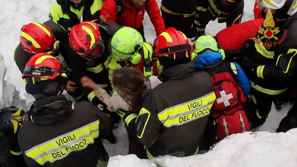 Deadly snow avalanche hits hotel in earthquake-stricken central Italy