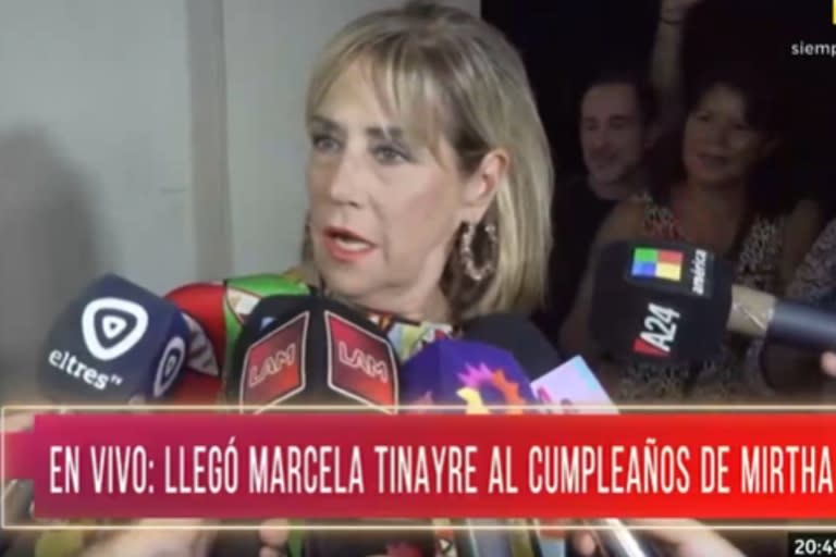 Marcela Tinayre no ocultó su malestar a la hora de hablar con la prensa en el cumpleaños de Mirtha Legrand (Foto: Captura de video)