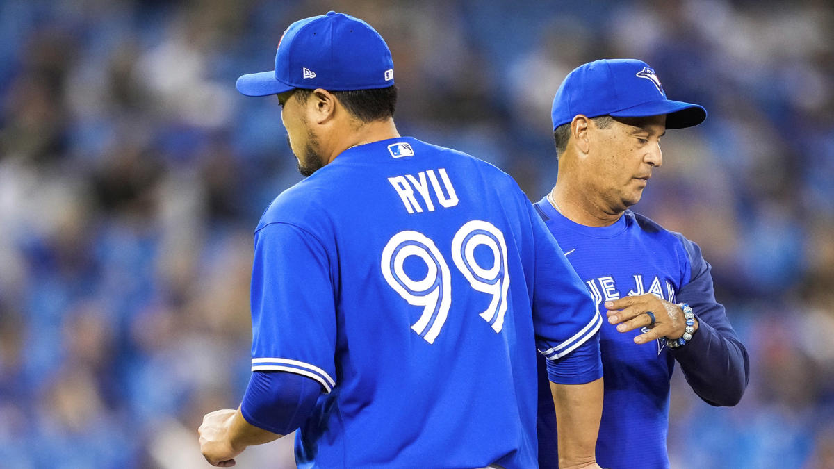 Toronto Blue Jays fall short of comeback in extra-inning loss to