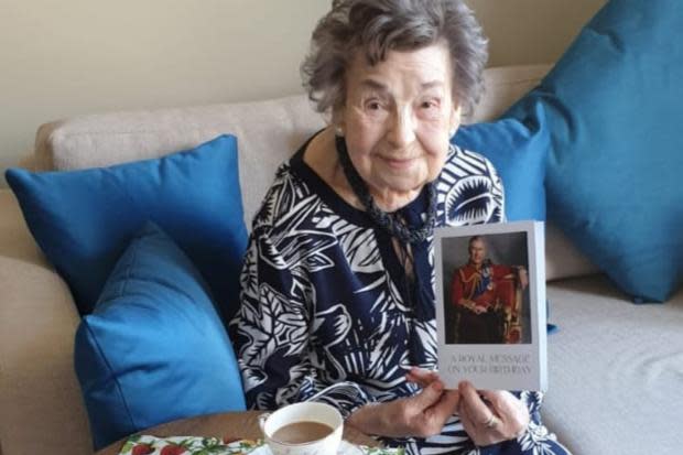 Die 106-jährige Bewohnerin eines Pflegeheims teilt ihr Geheimnis für ein langes und „wunderbares“ Leben