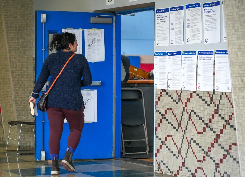 Voters at polling station in Vartan Gregorian Elementary School , Providence.