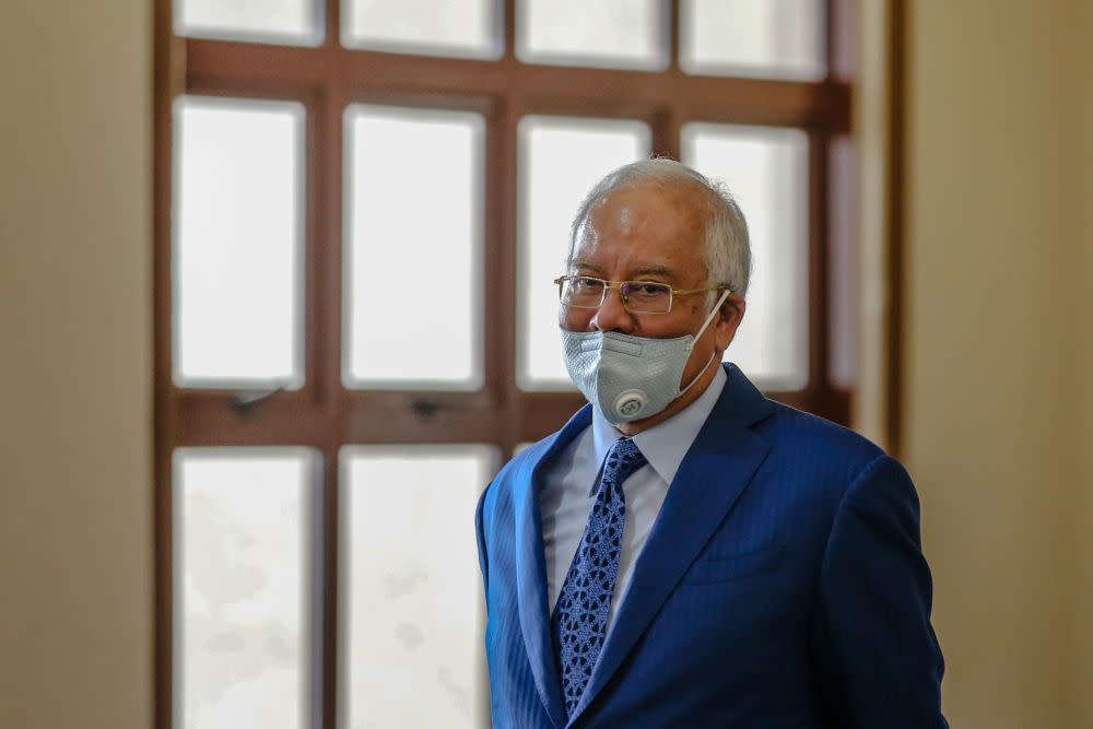 Datuk Seri Najib Razak is pictured at the Kuala Lumpur High Court June 2, 2020. — Picture by Firdaus Latif