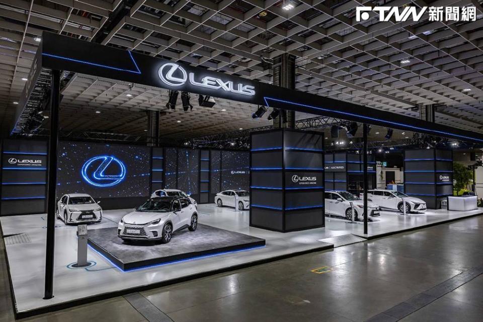 LEXUS即將問世的全新車款LBX也於車展亮相，將以更具親和力133萬元起的預售價格搶攻入門豪華休旅市場。