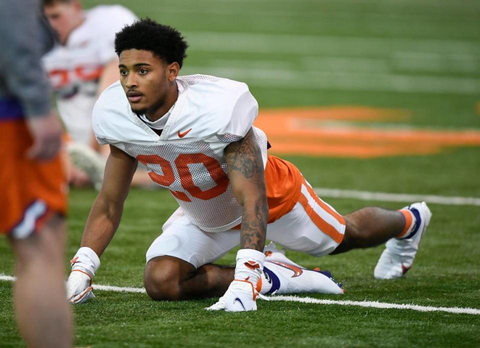 Clemson cornerback Nate Wiggins was one of the top cornerback recruits in the country for 2021.