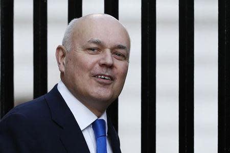 Britain's Secretary of State for Work and Pensions, Iain Duncan Smith, arrives to attend a cabinet meeting at Number 10 Downing Street in London, Britain February 23, 2016. REUTERS/Stefan Wermuth