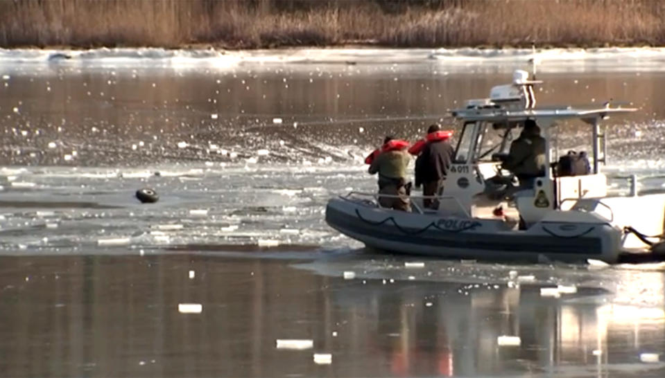 Rescue crews arrived on the scene within minutes to help bring the pilot and kayakers to safety. (TODAY)