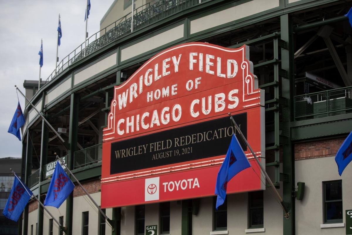 Photos: Cubs receive World Series rings at Wrigley Field - The Athletic