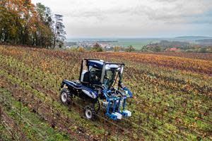 New Holland Straddle Tractor TE6 Range