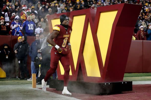 PHOTO: Brian Robinson Jr. of the Washington Commanders takes to the field ahead of the game against the New York Giants at FedEx Field on Dec. 18, 2022, in Landover, Md. (Todd Olszewski/Getty Images)