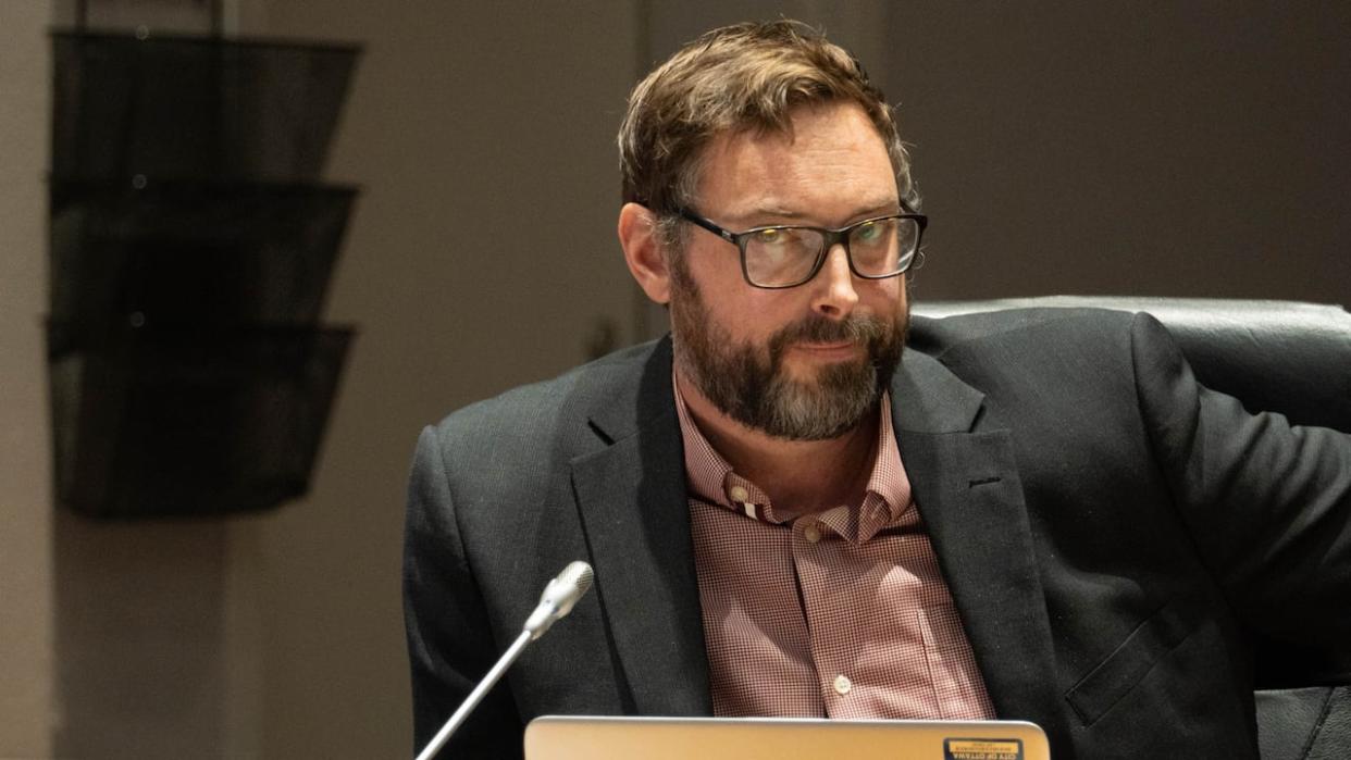 The council debate over a voluntary donation agreement negotiated by Capital ward Coun. Shawn Menard has inflamed tensions. At least one former city councillor says it should come as no surprise to Menard.  (Jean Delisle/CBC - image credit)