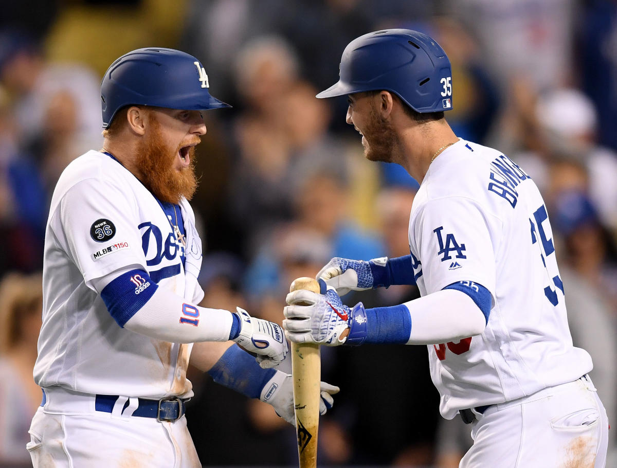 Dodgers Wrap Up N.L. West Title; Red Sox Clinch Spot - The New York Times