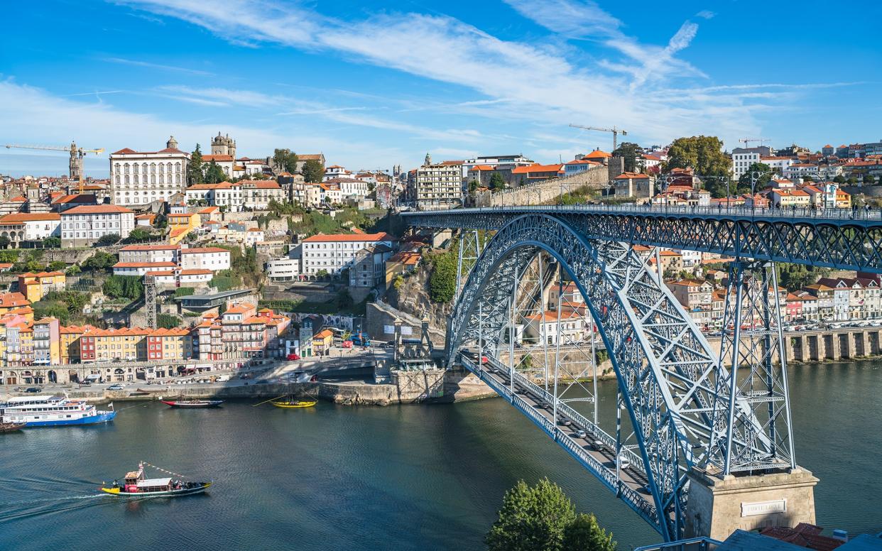 Take the time to get to know both sides of the river on a city break in Porto - Cui Yi