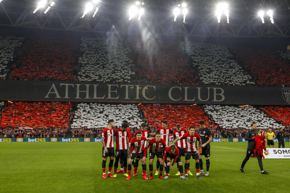 BILBAO, SPAIN - FEBRUARY 12: teamphoto of Athletic Bilbao (L-R) Unai Nunez of Athletic Bilbao, Raul Garcia of Athletic Bilbao, Inigo Martinez of Athletic Bilbao, Vesga of Athletic Bilbao, Inigo Martinez of Athletic Bilbao, Unai Simon of Athletic Bilbao, Inaki Williams of Athletic Bilbao, Ander Capa of Athletic Bilbao, Dani Garcia of Athletic Bilbao, Iker Muniain of Athletic Bilbao, Ander Capa of Athletic Bilbao during the Spanish Copa del Rey  match between Athletic de Bilbao v Granada at the Estadio San Mames on February 12, 2020 in Bilbao Spain (Photo by David S. Bustamante/Soccrates/Getty Images)