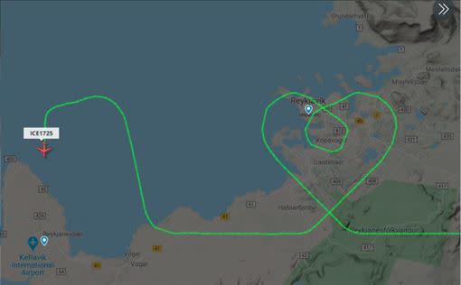 愛心航線。（圖／翻攝自@flightradar24推特）