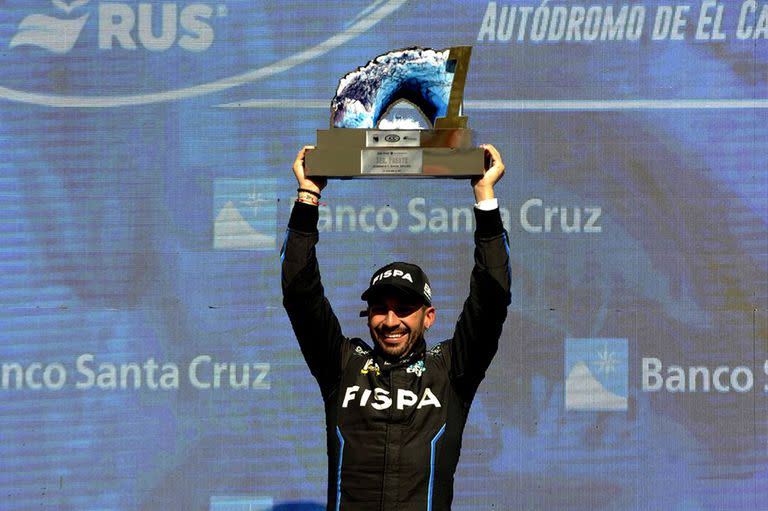 La sonrisa de Julián Santero, que volvió a la victoria en el Turismo Carretera; el mendocino no ganaba desde el 20 de junio de 2021, en San Nicolás