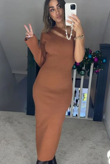 frankie-bridge-cut-out-dress-instagram