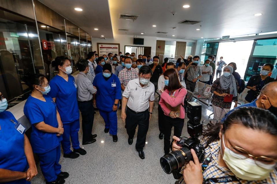 Penang Chief Minister Chow Kon Yeow paid a visit to the Kek Lok Si Charitable Hospital in Air Itam April 23, 2021.