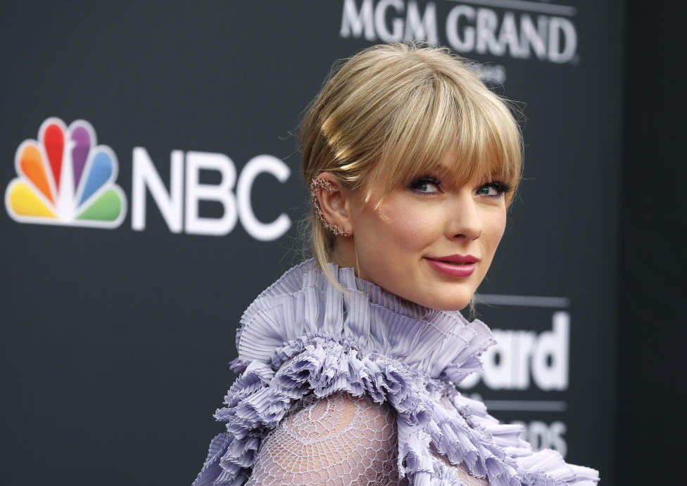 Taylor Swift partners with Capital One for Savor card
