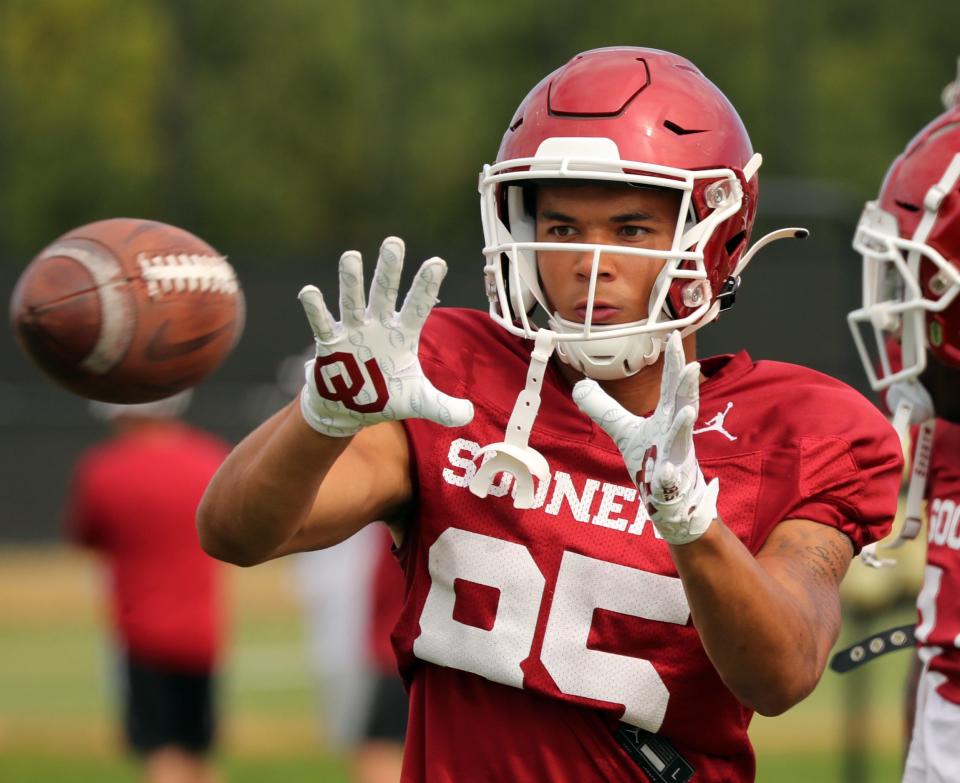 Davion Woolen (85), wide receiver, goes through drills as the University of Oklahoma Sooners (OU) holds fall camp practice at the rugby fields on Aug. 16, 2022 in Norman, Okla.  [Steve Sisney/For The Oklahoman]