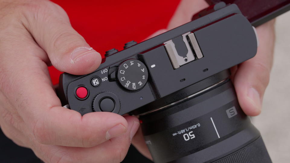 <p>Panasonic S9 mirrorless camera hands-on</p>
