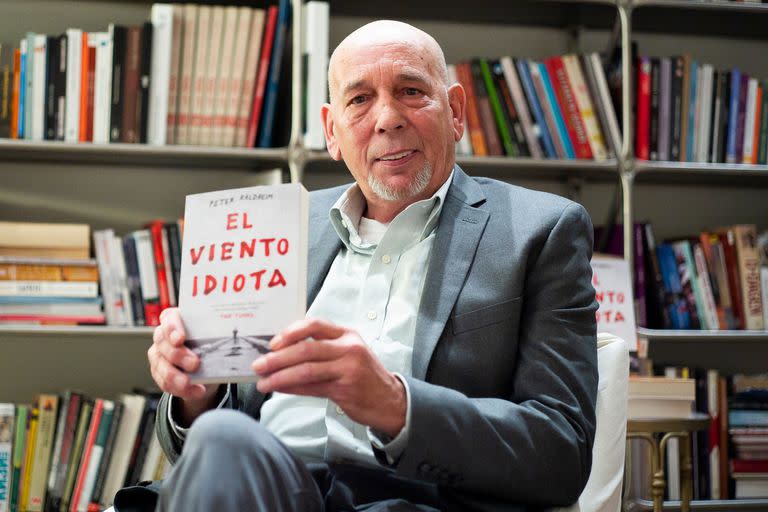 Kaldheim publicó su único libro, El Viento Idiota, en 2020