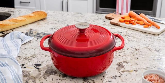 Save 40% on the Lodge Cast Iron 5-Piece Cooking Bundle